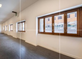 Interno - Commercial Premises Via Tomacelli, Roma - photo 4