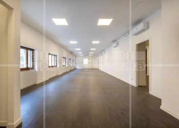 Interno - Commercial Premises Via Tomacelli, Roma - photo 5