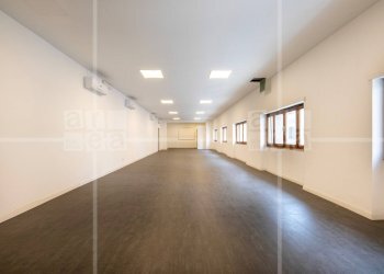 Interno - Commercial Premises Via Tomacelli, Roma - photo 6