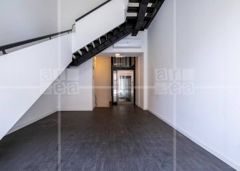 Interno - Commercial Premises Via Tomacelli, Roma - photo 9
