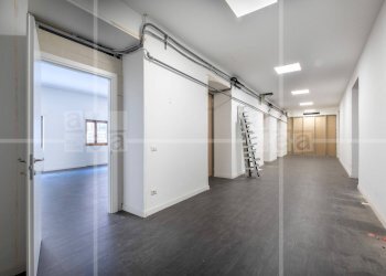 Disimpegno - Commercial Premises Via Tomacelli, Roma - photo 13