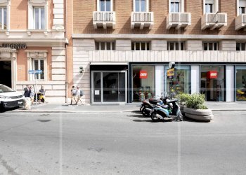 Esterno - Commercial Premises Via Tomacelli, Roma - photo 21