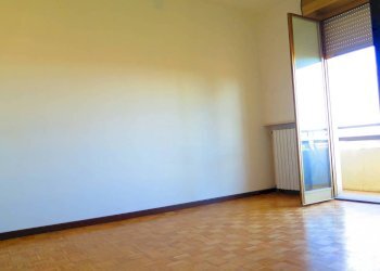 Camera da letto - Trilocale via Pedemontana per Bannone, 14, Traversetolo - foto 10