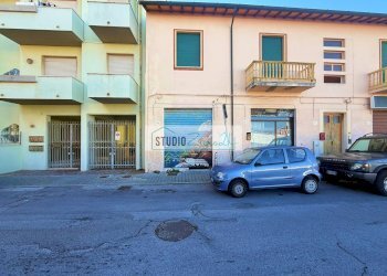 Foto 1 - Commercial Premises Via Machiavelli, Viareggio - photo 1