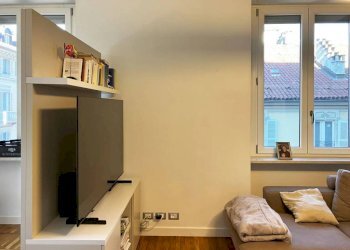 Salone - Two-room apartment via San Quintino, 4/bis, Torino (neighborhood Centro) - photo 4