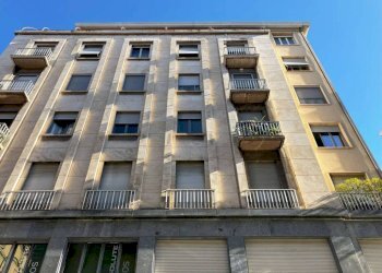 Facciata - Two-room apartment via San Quintino, 4/bis, Torino (neighborhood Centro) - photo 36