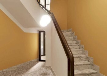 Interno palazzo - Two-room apartment via Villa Giusti, 1, Torino (neighborhood Parella) - photo 8