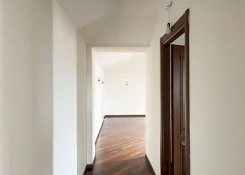 Disimpegno - Trilocale corso Duca degli Abruzzi, 4, Torino - foto 9