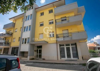 Foto 3 - Quadrilocale Via Enrico de Nicola
 
5, Tarquinia - foto 3