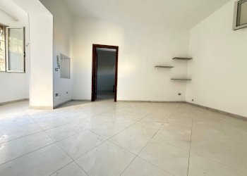 Foto 10 - Bilocale Via dei Giardini
 
33/18, Caserta - foto 10