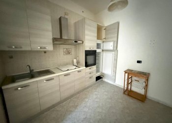 Foto 3 - Trilocale Via Giardini Reali
 
33/18, Caserta - foto 3