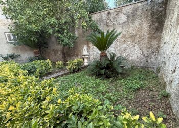 Foto 6 - Trilocale Via Giardini Reali
 
33/18, Caserta - foto 6