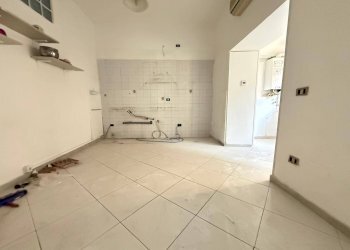 Foto 4 - Bilocale via dei giardini
 
33/18, Caserta - foto 4