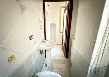 Foto 22 - Bilocale via dei giardini
 
33/18, Caserta - foto 22