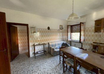 cucina - Casa indipendente Via Prati 16, Alanno - foto 13