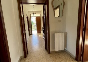 corridoio - Casa indipendente Via Prati 16, Alanno - foto 26