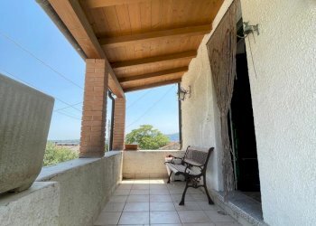 entrata - Casa indipendente Via Giovanni Falcone 15, Alanno - foto 4