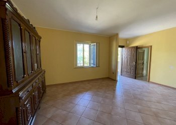 sala da pranzo - Appartamento Via Coccialonga 15, Alanno - foto 3