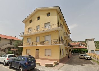 facciata - Apartment Via Della Rinascita  6, Scafa - photo 1