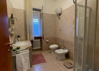 bagno - Apartment Via Della Rinascita  6, Scafa - photo 19