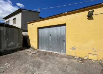 garage - Apartment Via Della Rinascita  6, Scafa - photo 26