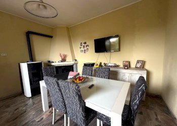 sala da pranzo - Independent house Contrada Solcano 84, San Valentino in Abruzzo Citeriore - photo 8