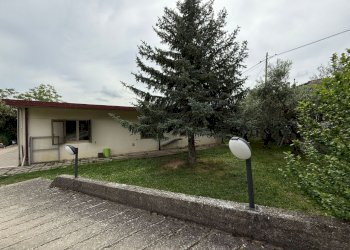 facciata - Independent house Contrada Solcano 84, San Valentino in Abruzzo Citeriore - photo 26