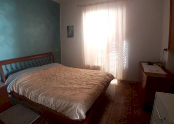 camera da letto - Casa indipendente Corso Giuseppe Mazzini 123, Torre De' Passeri - foto 11