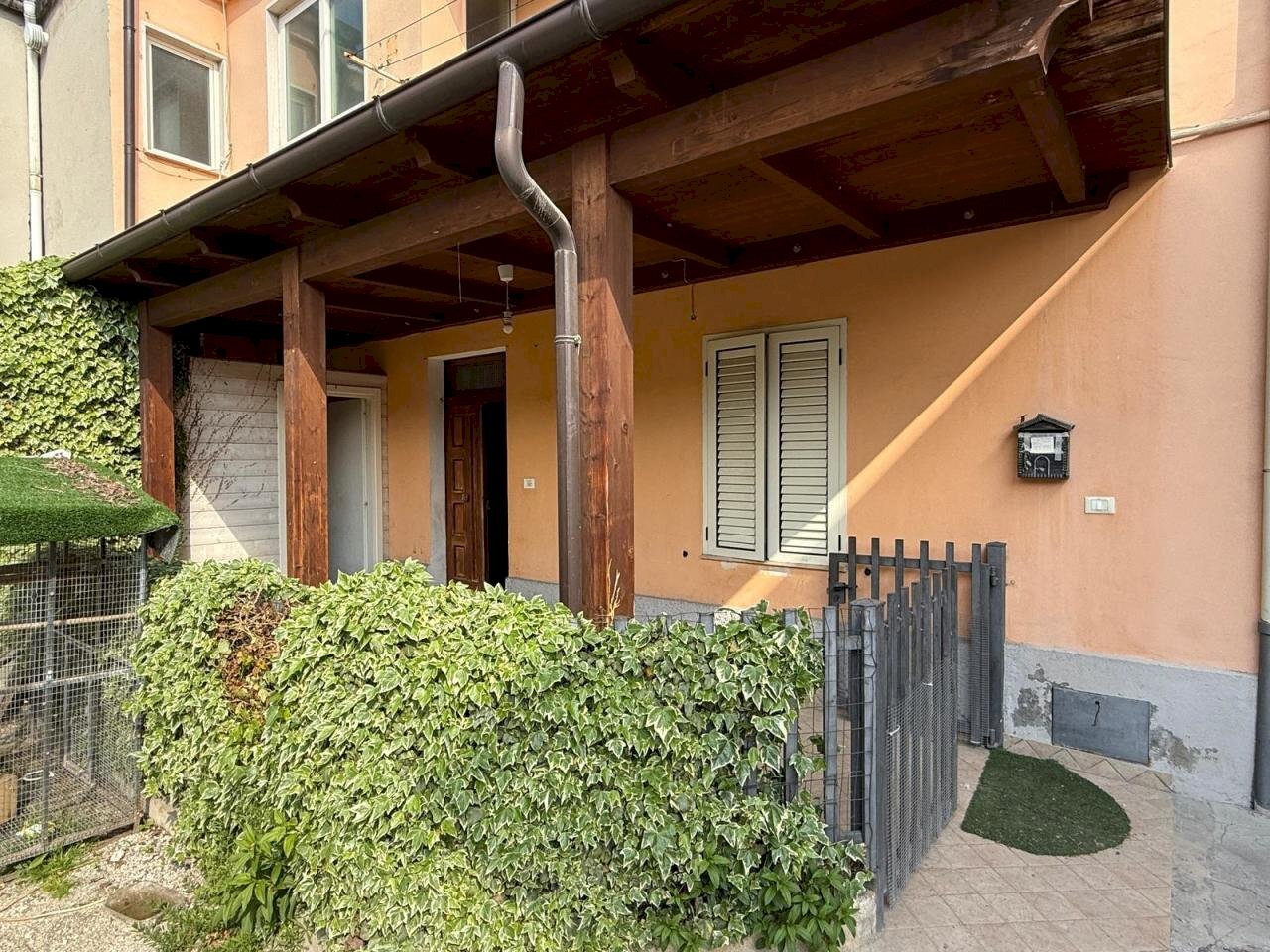 facciata - Casa indipendente Via 1 Maggio 23, Scafa - foto 3