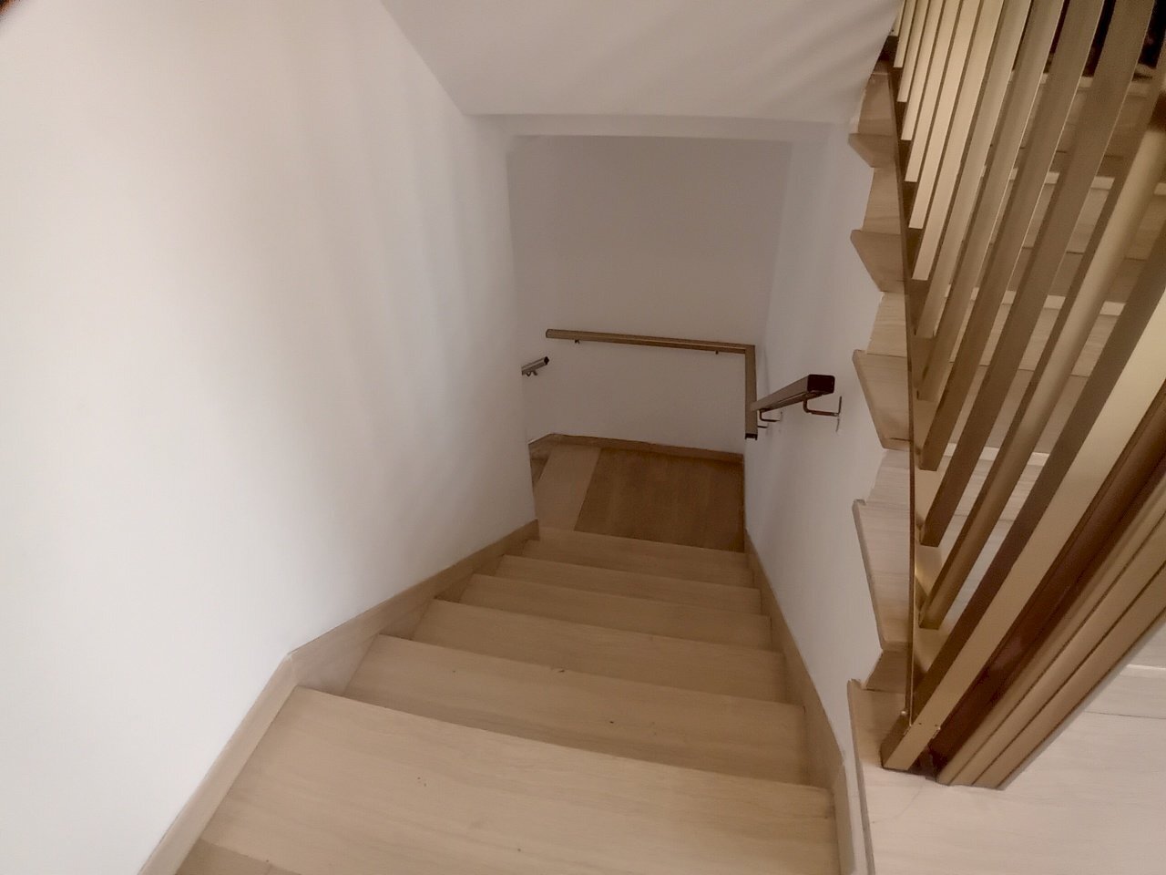 scale - Palazzo Storico Piazza San Rocco 22, Torre De' Passeri - foto 3