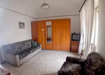 sala da pranzo - Palazzo Storico Piazza San Rocco 22, Torre De' Passeri - foto 7