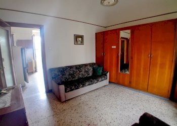 sala da pranzo - Palazzo Storico Piazza San Rocco 22, Torre De' Passeri - foto 8