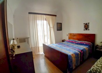 camera da letto - Palazzo Storico Piazza San Rocco 22, Torre De' Passeri - foto 12