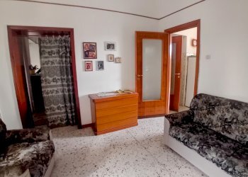 sala da pranzo - Palazzo Storico Piazza San Rocco 22, Torre De' Passeri - foto 18