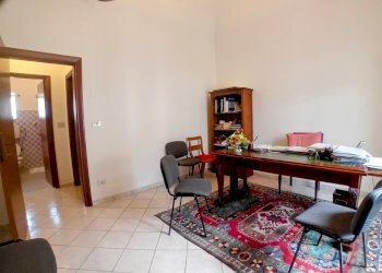 camera da letto - Palazzo Storico Piazza San Rocco 22, Torre De' Passeri - foto 26