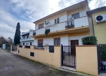 facciata - Appartamento Via R. Paolucci 12, Manoppello - foto 1