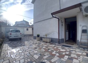 entrata - Appartamento Via R. Paolucci 12, Manoppello - foto 3