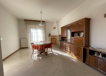 sala - Casa indipendente Via Fonte Pianuccia 3, Rosciano - foto 5