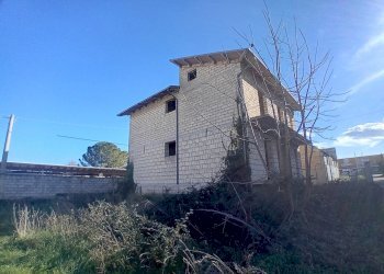 dettagli - Capannone Via Tiburtina 47, Manoppello - foto 17