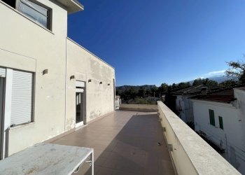 terrazza - Apartment Via Pacchiarotti 4, Scafa - photo 9