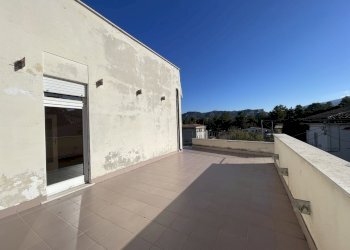 terrazza - Apartment Via Pacchiarotti 4, Scafa - photo 10