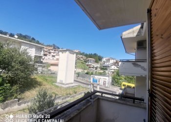 IMG_20250805_153048.jpg - Appartamento Via Colli, Farindola - foto 2