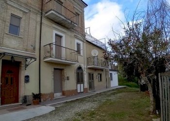 20250318_163421.jpg - Casa indipendente Guardiagrele - foto 26