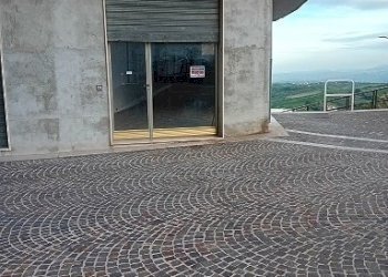 20250423_190520.jpg - Locale Commerciale Via Roma, Orsogna - foto 6