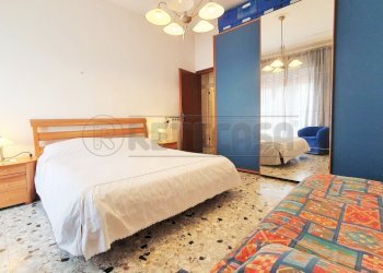 camera matrimoniale A - Quadrilocale Via Aurelia Nord 166, Viareggio - foto 26