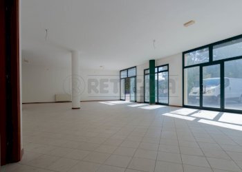 IMG_7667.jpg - Locale Commerciale Via Acque 6, Bolzano Vicentino - foto 3