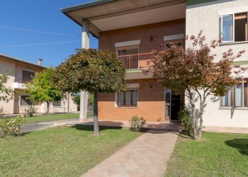 IMG_7662.jpg - Porzione di casa VIA DEGLI EROI 65, Quinto Vicentino - foto 1