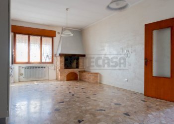 IMG_7637.jpg - Porzione di casa VIA DEGLI EROI 65, Quinto Vicentino - foto 6