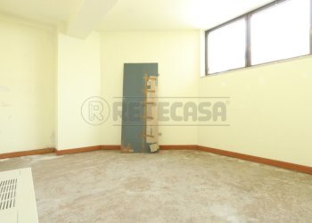 IMG_4098.JPG - Locale Commerciale Viale Giuseppe Verdi 32, Vicenza - foto 12