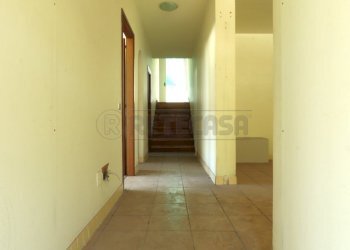 IMG_4104.JPG - Locale Commerciale Viale Giuseppe Verdi 32, Vicenza - foto 18